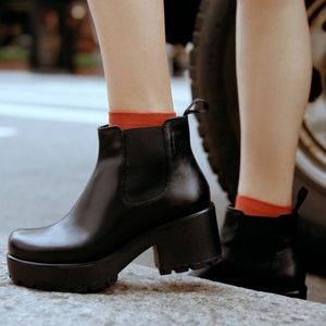 Vagabond Shoes - Vagabond Dioon Black Platform Leather Chelsea Boot Vagabond Shoes - Vagabond Dioon Black Platform Leather Chelsea Boot